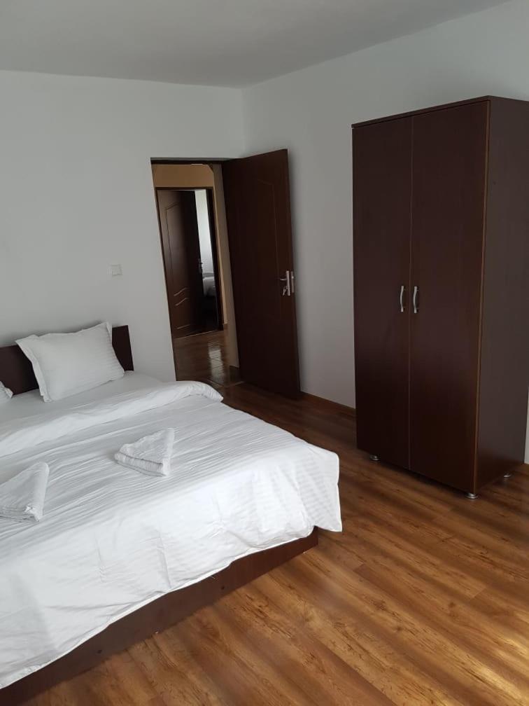 Cabana Merisor Hotell Poiana Mărului Exteriör bild